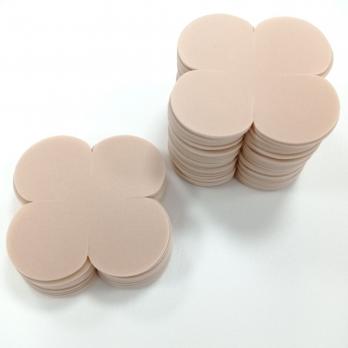 VR-PE7 20T20-S50X50-PWF008 SOFT CUT701 Pesca-Персиковый Фоамиран. толщина 2мм. Вырубка Четырехлистник. 9х9см. TM Volpe Rosa