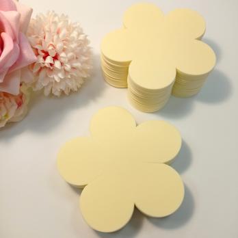 VR-FE7 42T10-S50X50-PWF018 VELOUR CUT703 Vaniglia-Ваниль Фоамиран. толщина 1мм. Вырубка Пятилистник. 9х9см. TM Volpe Rosa